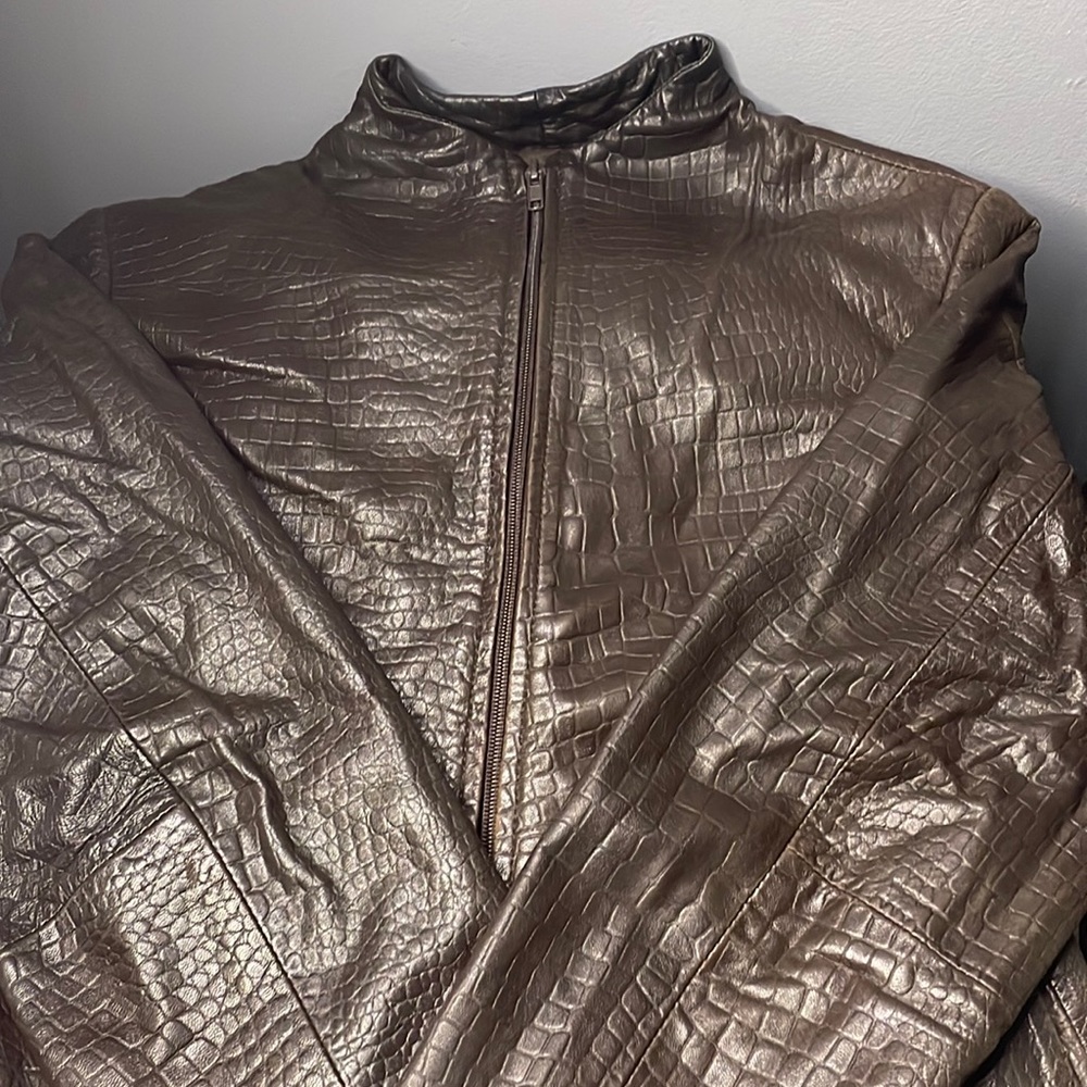 Brandon Thomas Women Brown Leather full zip waist jacket soft embossed leather
